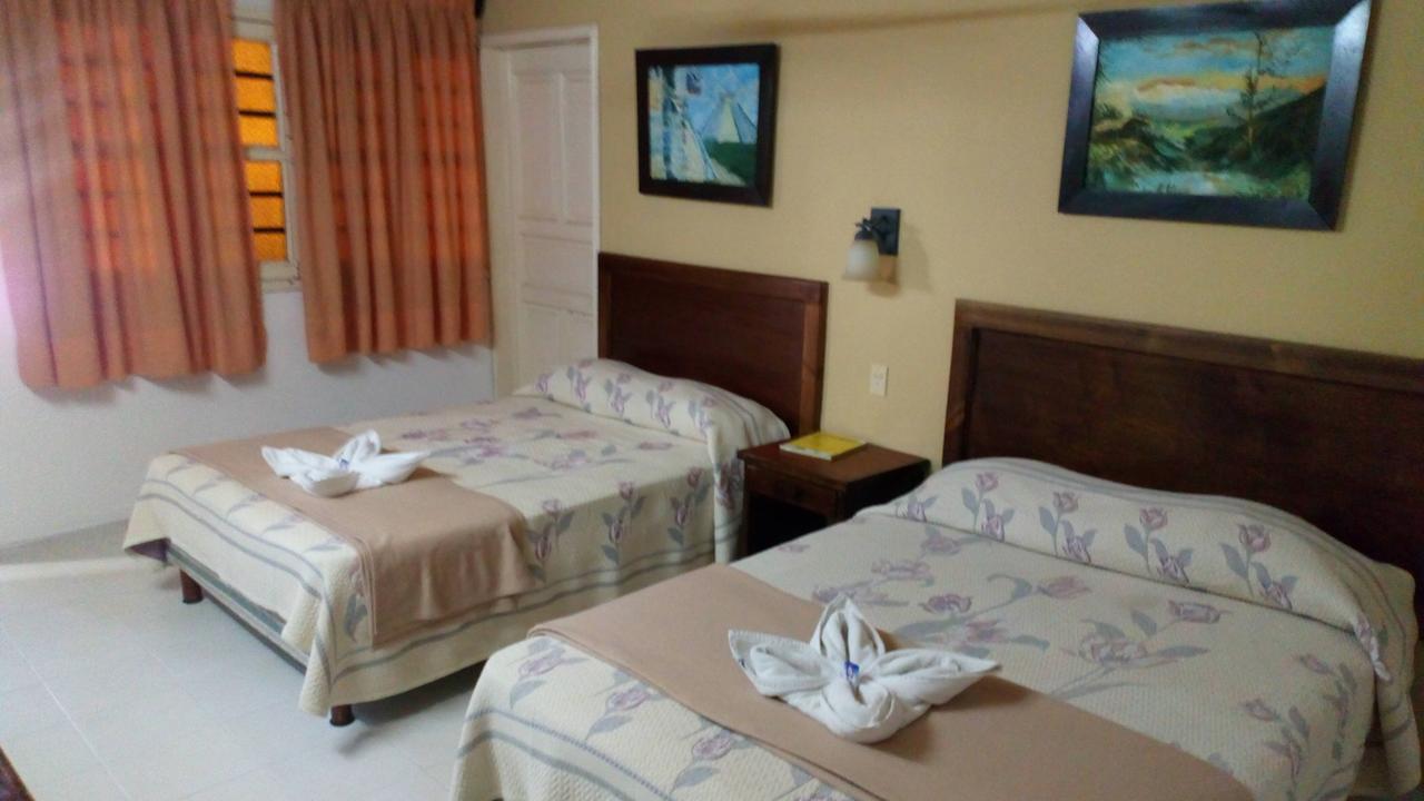 Hotel San Clemente Valladolid  Kültér fotó