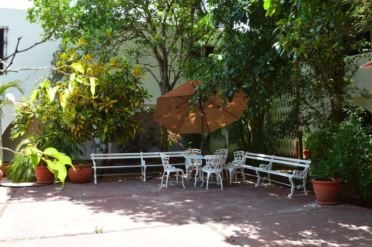 Hotel San Clemente Valladolid  Kültér fotó