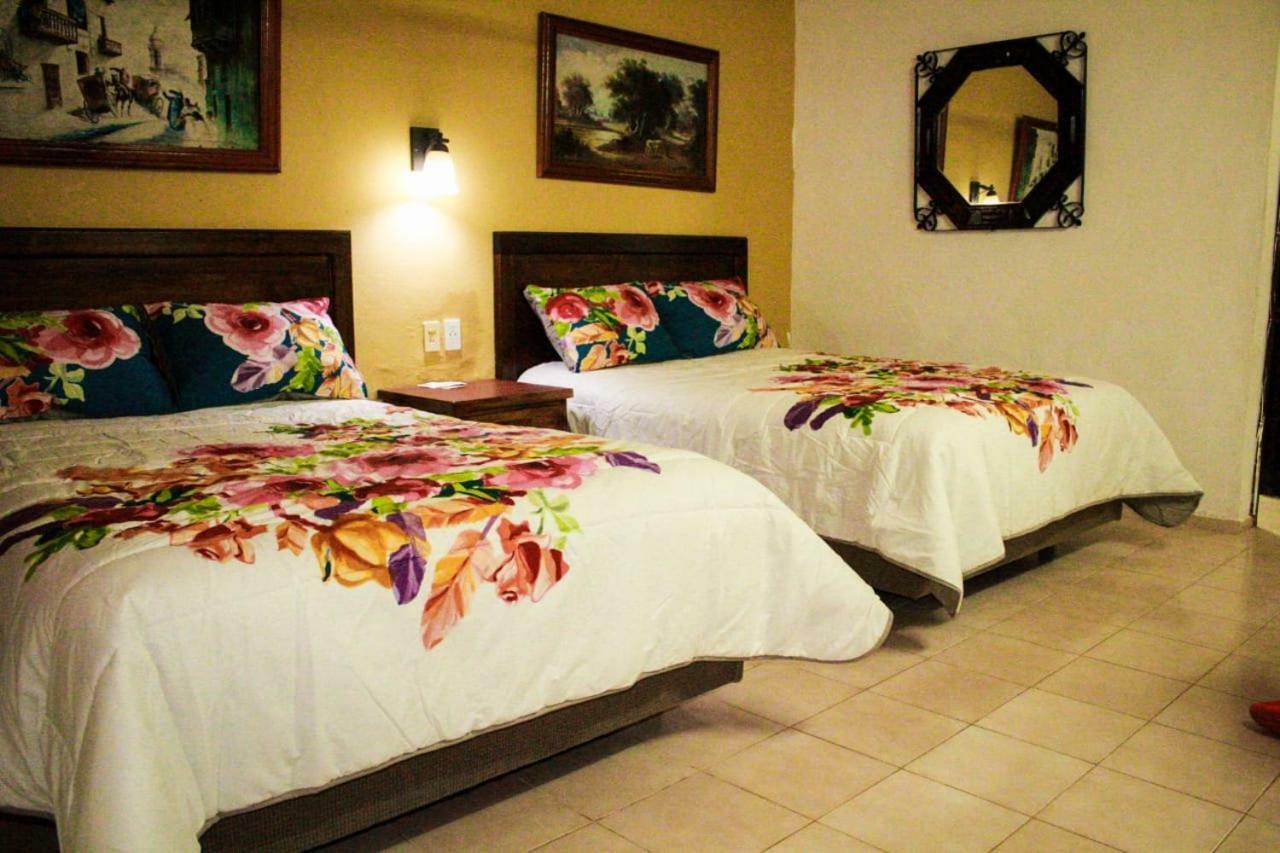 Hotel San Clemente Valladolid  Kültér fotó