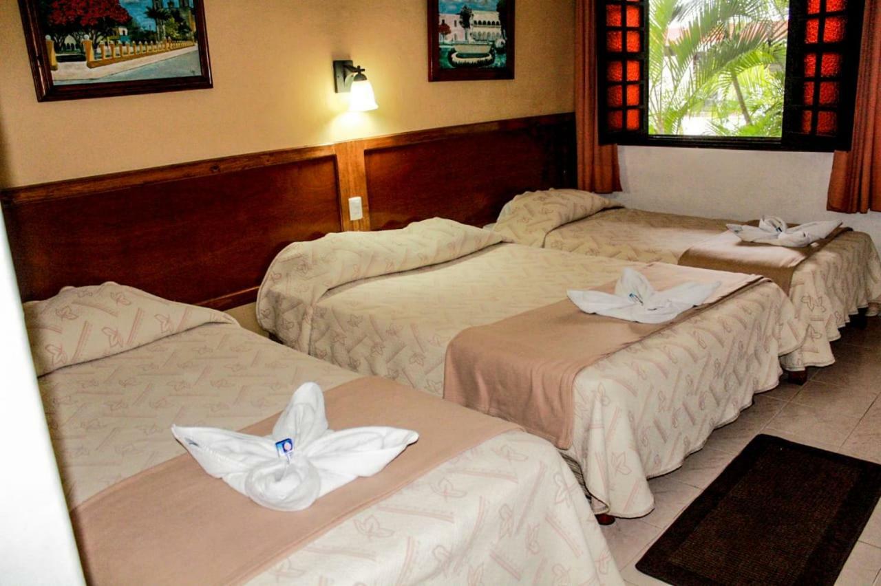 Hotel San Clemente Valladolid  Kültér fotó