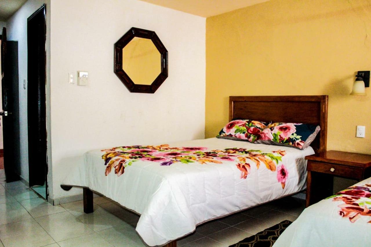 Hotel San Clemente Valladolid  Kültér fotó