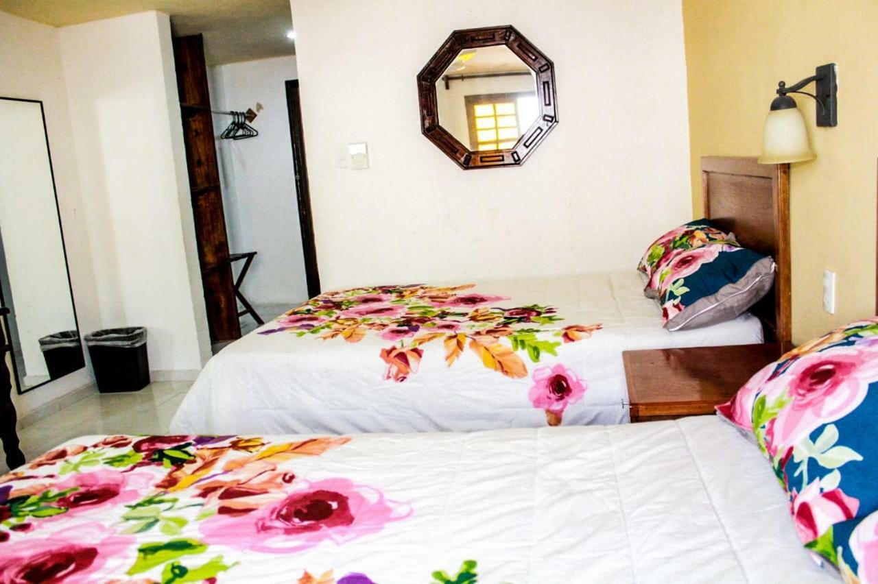 Hotel San Clemente Valladolid  Kültér fotó