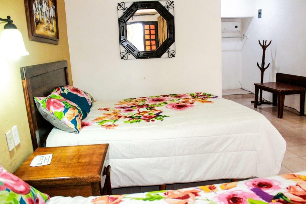 Hotel San Clemente Valladolid  Kültér fotó