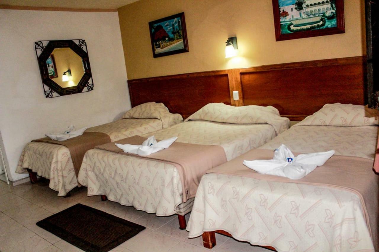 Hotel San Clemente Valladolid  Kültér fotó