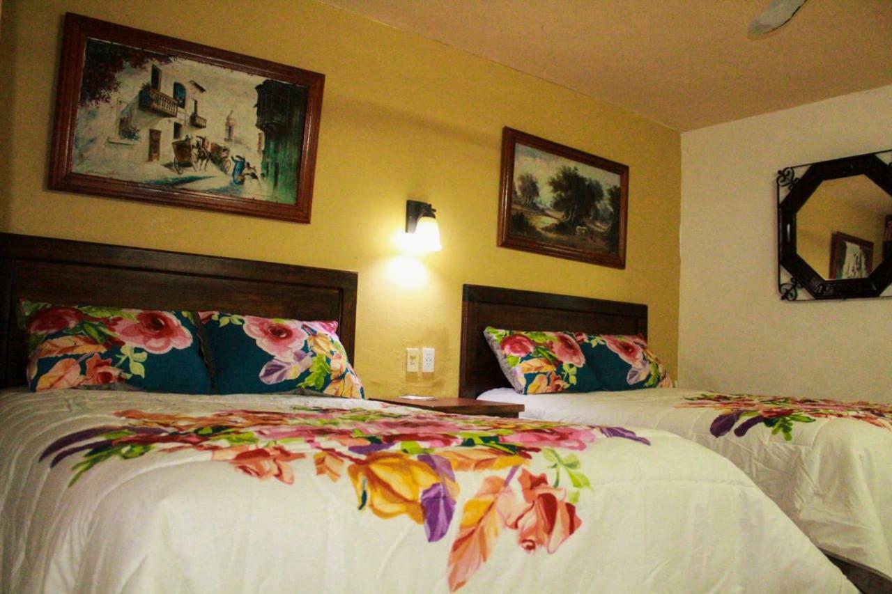 Hotel San Clemente Valladolid  Kültér fotó