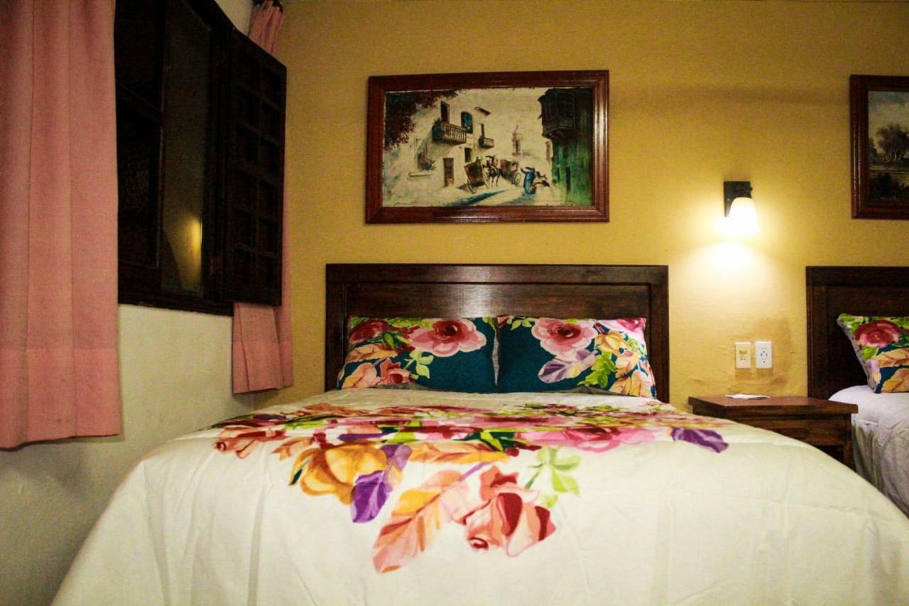 Hotel San Clemente Valladolid  Kültér fotó