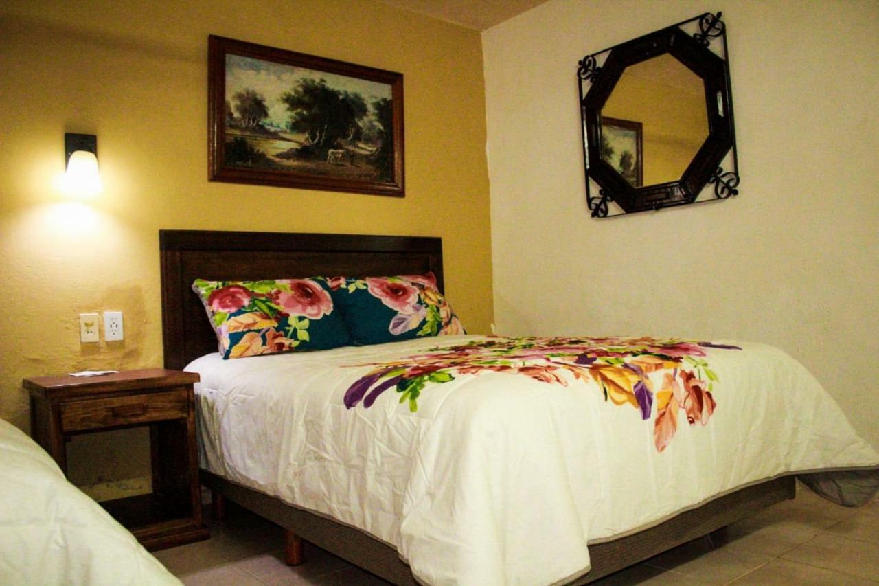 Hotel San Clemente Valladolid  Kültér fotó