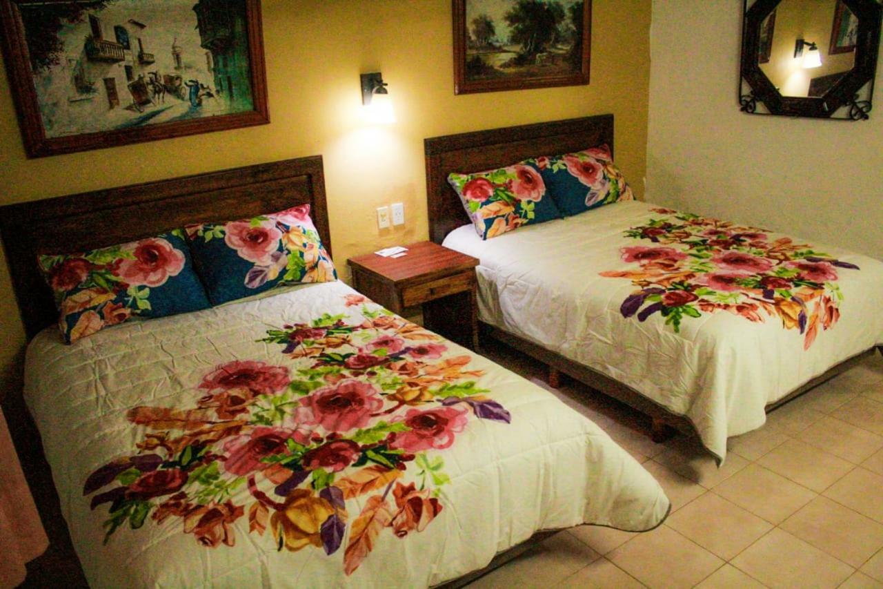 Hotel San Clemente Valladolid  Kültér fotó
